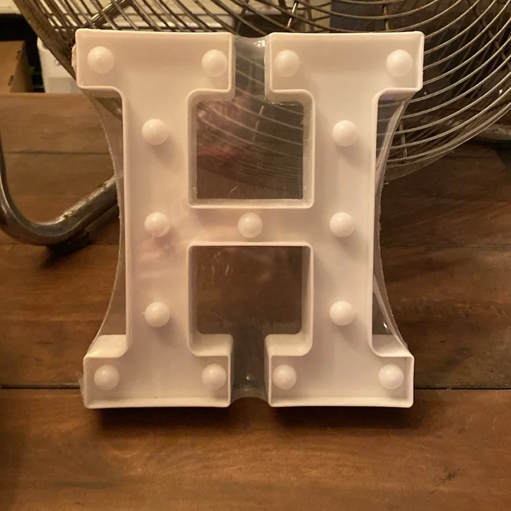 LED Light Up Letter 'H' - White